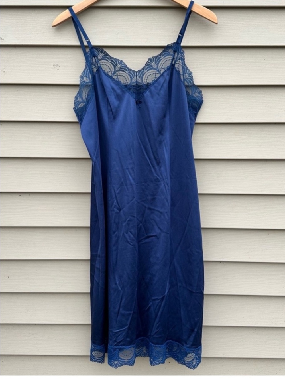 Vintage navy blue slip with lace Montgomery Wards sz 36 lingerie